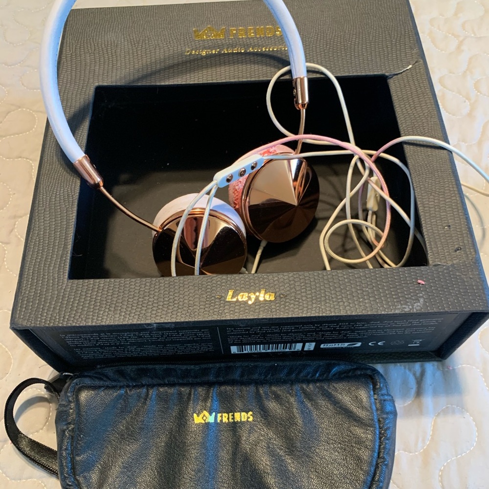 Frends rose gold Layla headphones